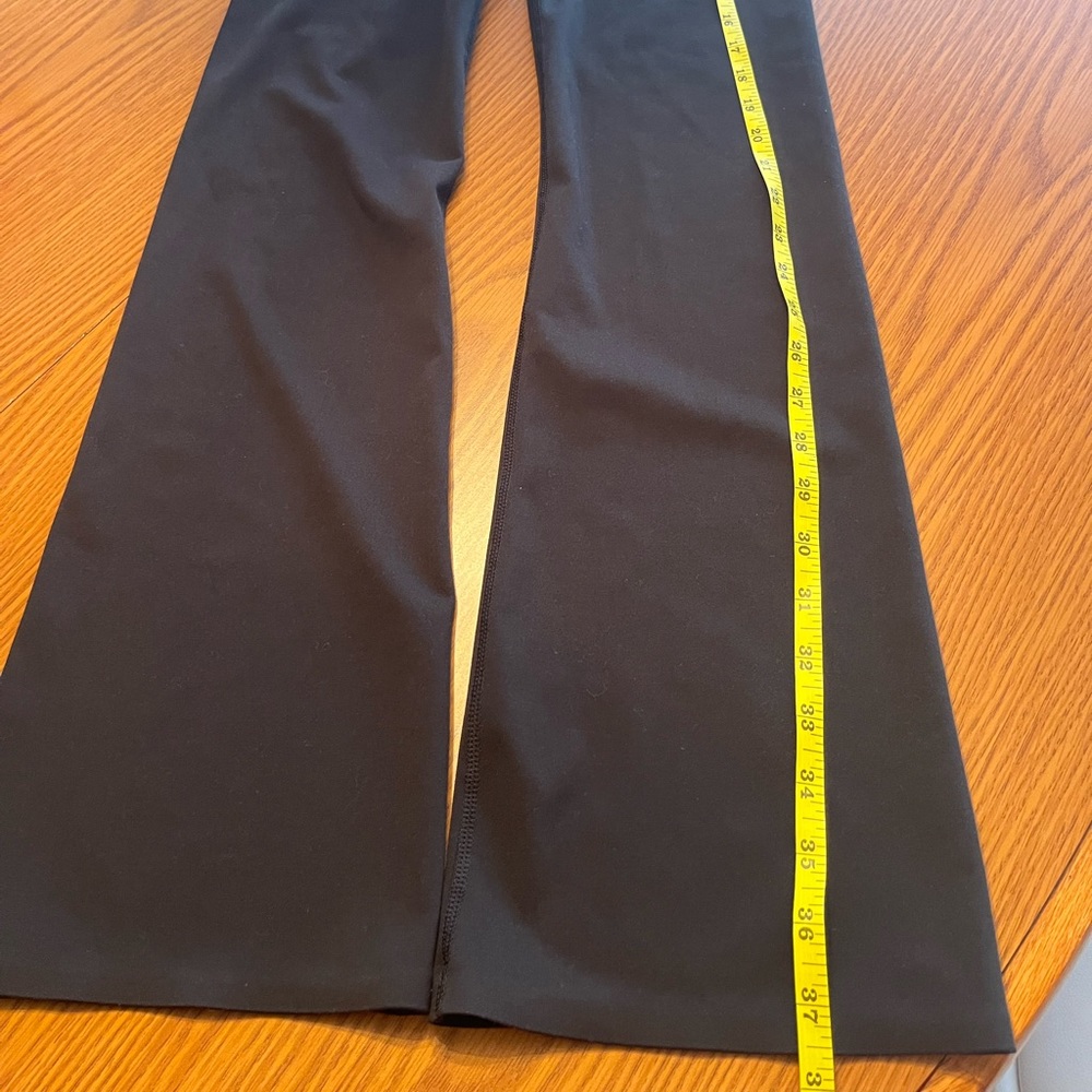 Uniqlo legging.